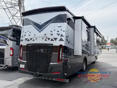 2026 Tiffin Motorhomes Allegro RED photo 5