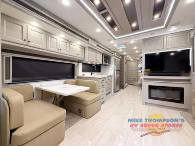 2026 Tiffin Motorhomes Allegro RED photo 15
