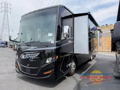 2026 Tiffin Motorhomes Allegro RED photo 2