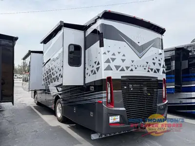 2026 Tiffin Motorhomes Allegro RED photo 3