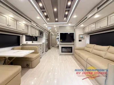 2026 Tiffin Motorhomes Allegro RED photo 11