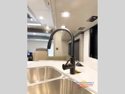 2026 Tiffin Motorhomes Allegro RED photo 22