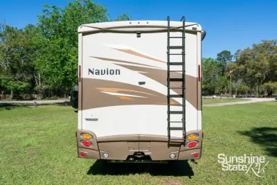 2017 Winnebago NAVION Navion 24J photo 4