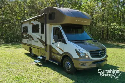 2017 Winnebago NAVION Navion 24J
