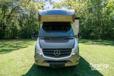 2017 Winnebago NAVION Navion 24J photo 8