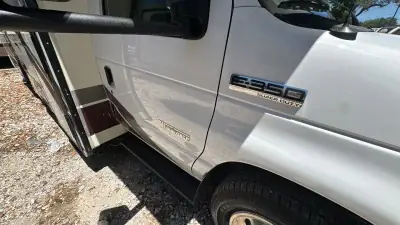 2019 Winnebago Outlook 22E photo 38