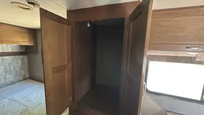 2019 Winnebago Outlook 22E photo 28