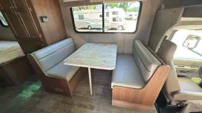 2019 Winnebago Outlook 22E photo 16