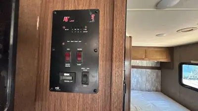 2019 Winnebago Outlook 22E photo 33