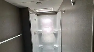 2019 Winnebago Outlook 22E photo 24