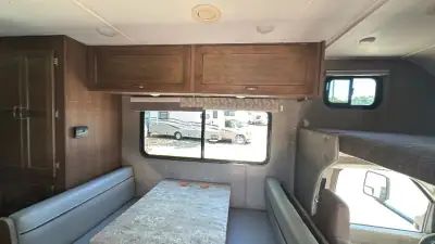 2019 Winnebago Outlook 22E photo 17