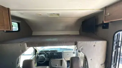 2019 Winnebago Outlook 22E photo 14