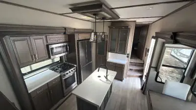 2021 Grand Design Solitude Fifth Wheel 375RES photo 25