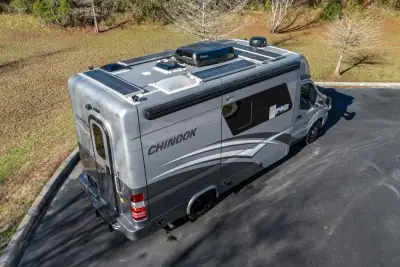 2025 Chinook Maverick EB 360 AWD photo 8