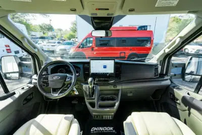 2025 Chinook Maverick EB 360 AWD photo 29