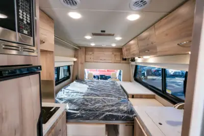 2025 Chinook Maverick EB 360 AWD photo 15