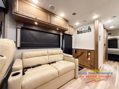 2026 Tiffin Motorhomes Open Road Allegro photo 18