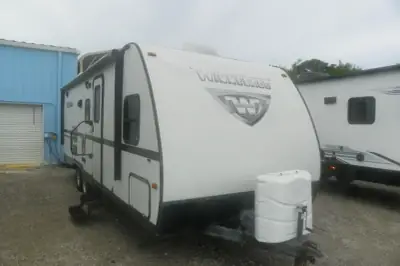 2014 Winnebago Industries Towables Minnie 2201 DS