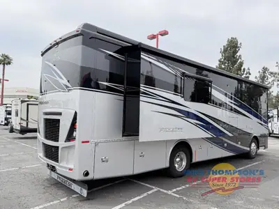 2026 Tiffin Motorhomes Phaeton photo 5