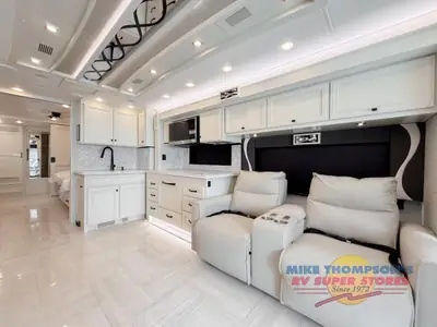 2026 Tiffin Motorhomes Phaeton photo 10