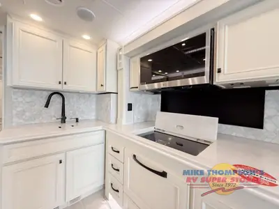 2026 Tiffin Motorhomes Phaeton photo 16