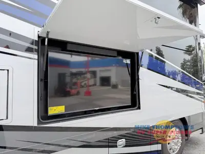 2026 Tiffin Motorhomes Phaeton photo 6