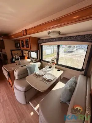 2017 Thor Motor Coach CHATEAU 35SB photo 18
