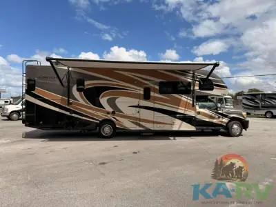 2017 Thor Motor Coach CHATEAU 35SB photo 9