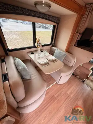 2017 Thor Motor Coach CHATEAU 35SB photo 21