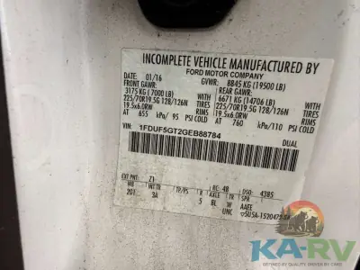 2017 Thor Motor Coach CHATEAU 35SB photo 41