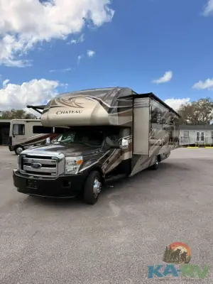 2017 Thor Motor Coach CHATEAU 35SB photo 4