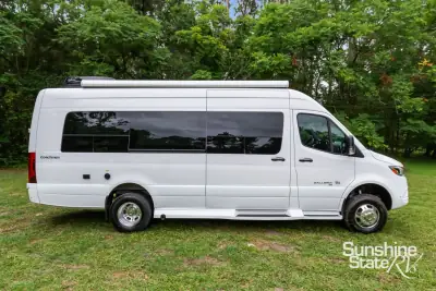 2024 Coachmen GALLERIA 24FL LI3 AWD photo 2