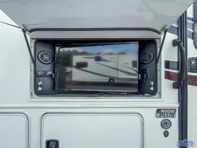 2019 Jayco Precept 33U photo 8