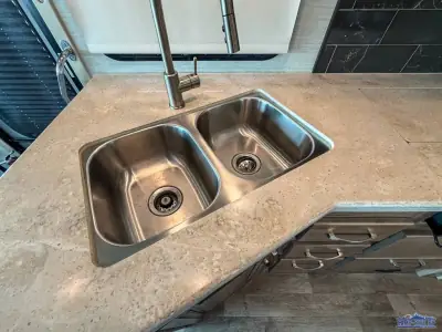2019 Jayco Precept 33U photo 30