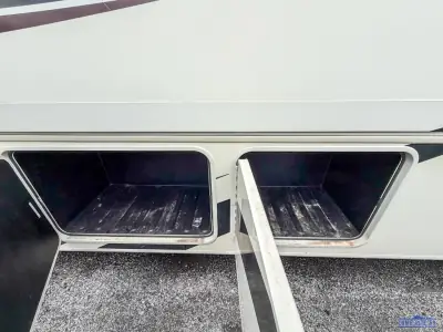 2019 Jayco Precept 33U photo 16