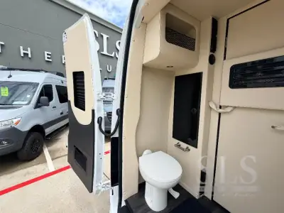 2026 Midwest Automotive Designs Luxe Cruiser Luxe Cruiser photo 6