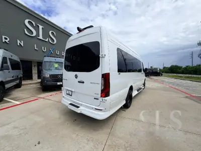 2026 Midwest Automotive Designs Luxe Cruiser Luxe Cruiser photo 3