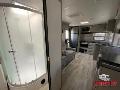 2022 Prime Time Tracer 24RKS photo 18