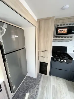 2023 Winnebago MINNIE 2832FK photo 19