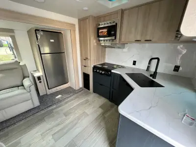 2023 Winnebago MINNIE 2832FK photo 14