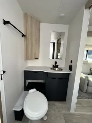 2023 Winnebago MINNIE 2832FK photo 25