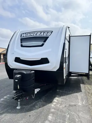 2023 Winnebago MINNIE 2832FK photo 3