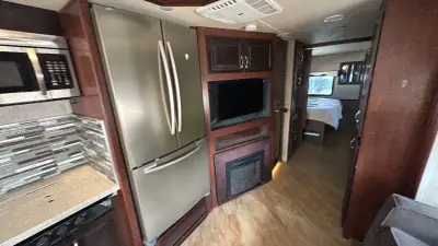 2017 Holiday Rambler Vacationer XE 36D photo 17