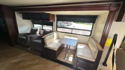 2017 Holiday Rambler Vacationer XE 36D photo 15