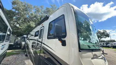 2017 Holiday Rambler Vacationer XE 36D photo 44