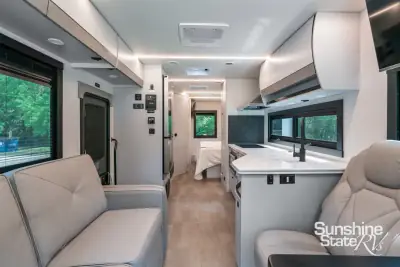 2025 Coachmen Euro 25EU photo 12
