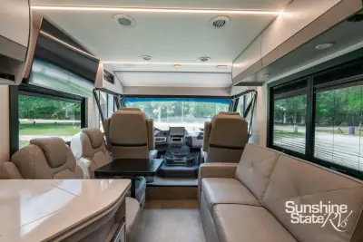 2025 Coachmen Euro 25EU photo 14