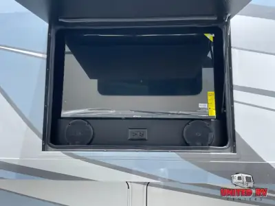 2027 Entegra Coach Vision XL 34G photo 6