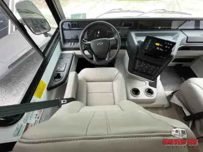 2027 Entegra Coach Vision XL 34G photo 12