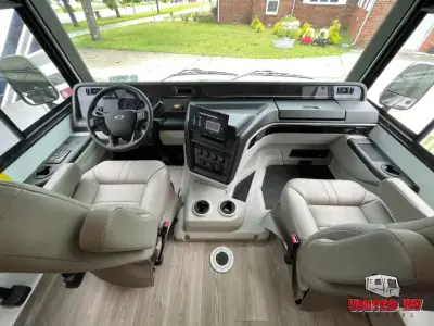2027 Entegra Coach Vision XL 34G photo 11